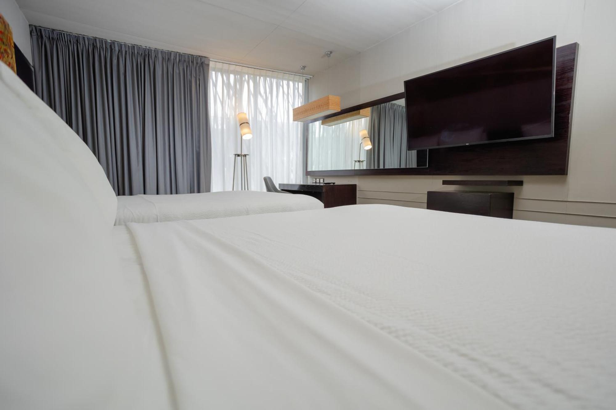 Courtyard By Marriott Tuxpan  Exterior photo